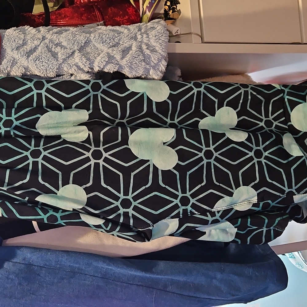 Disney mickey mouse tall and curvy lularoe leggings